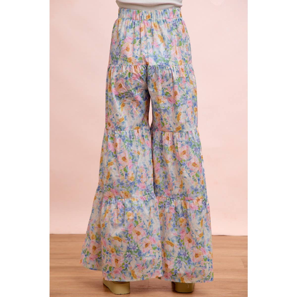 FLORAL PRINTED TIERED FLARE WOVEN PANTS: LT BLUE