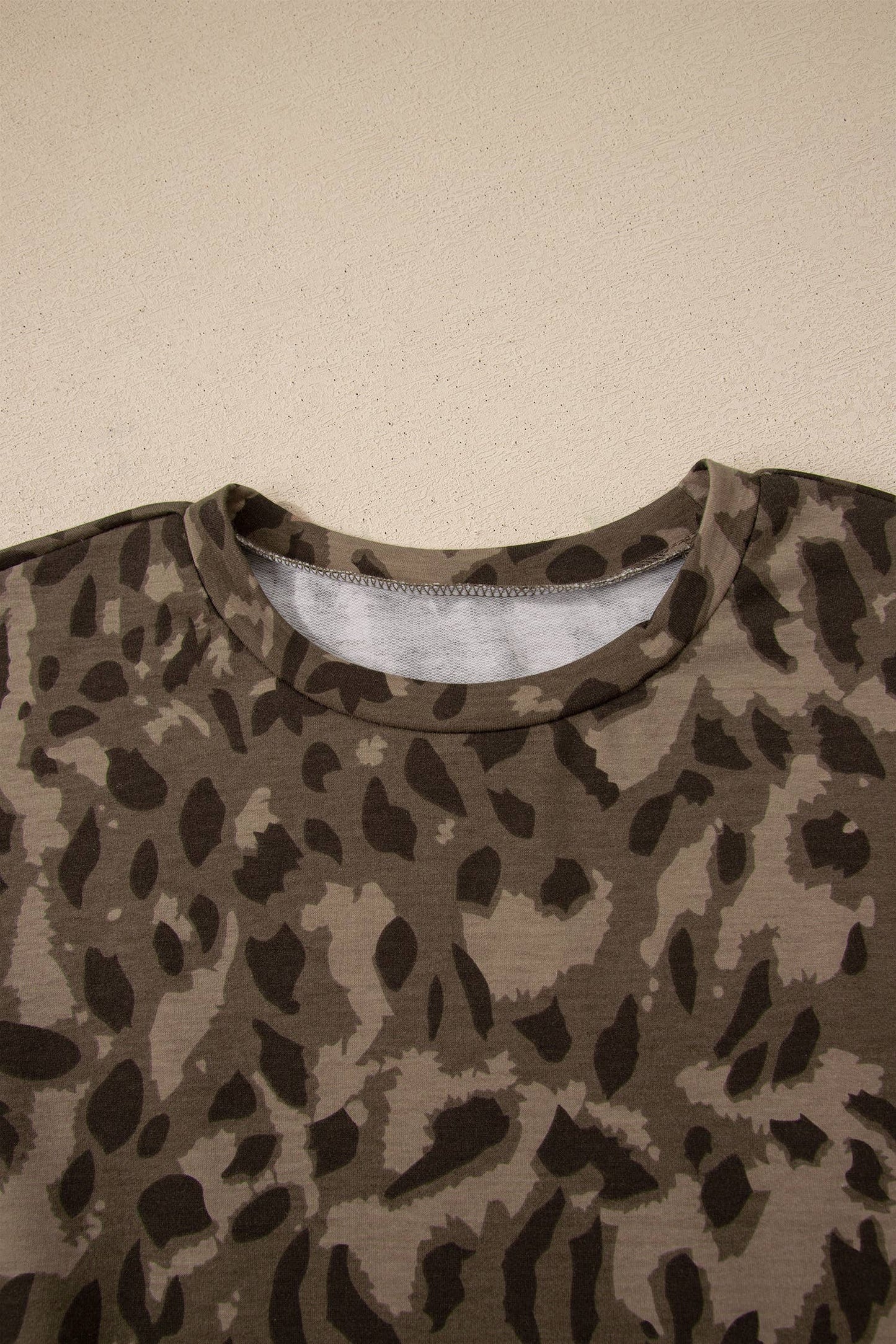 Leopard Raw Seam Patched Pullover Drawstring Loose Pant Set: Brown Short Set