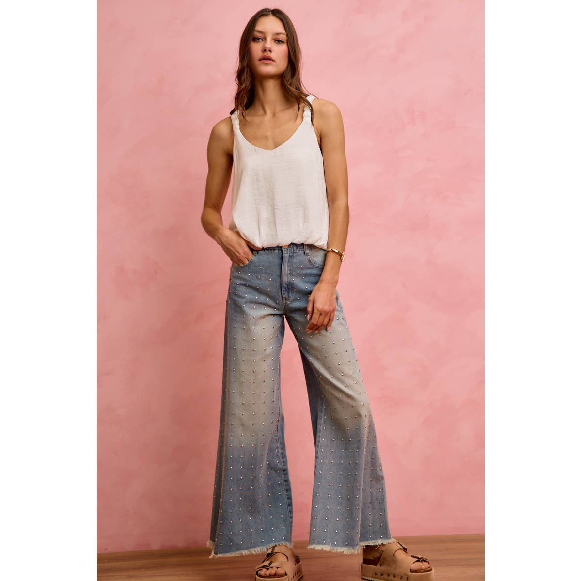 MID RISE WIDE LEG EMBELLISHED JEANS DENIM PANTS: DENIM / S