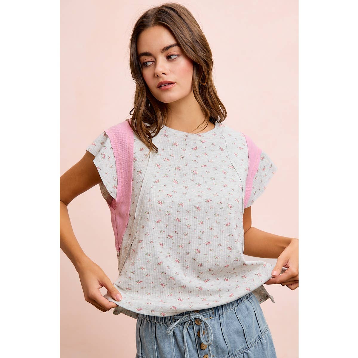 FLORAL RIB CUT EDGE DETAIL SHORT SLEEVES TOP: H Blush