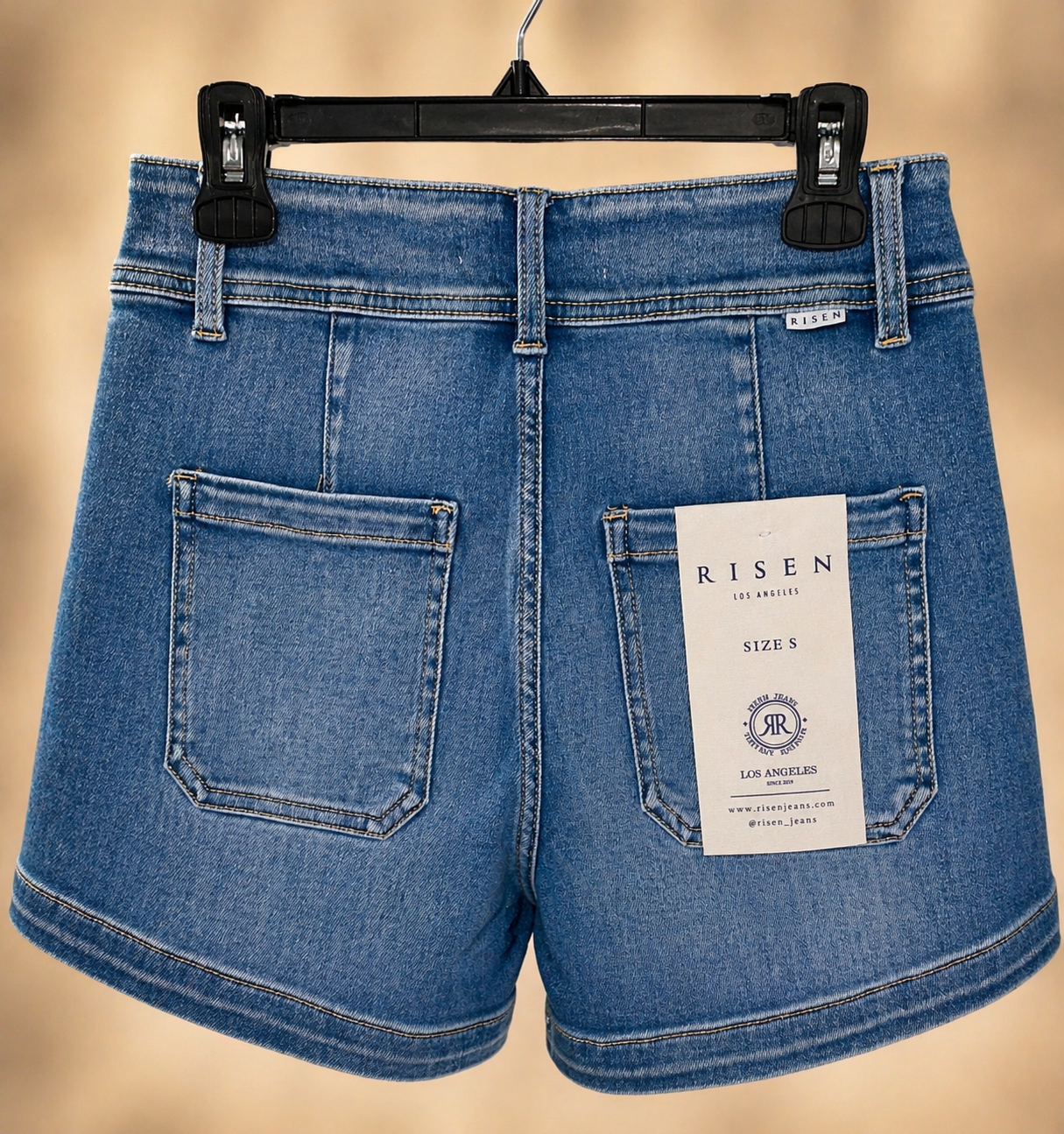 Risen denim shorts