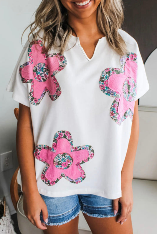White floral applique v neck short sleeve top