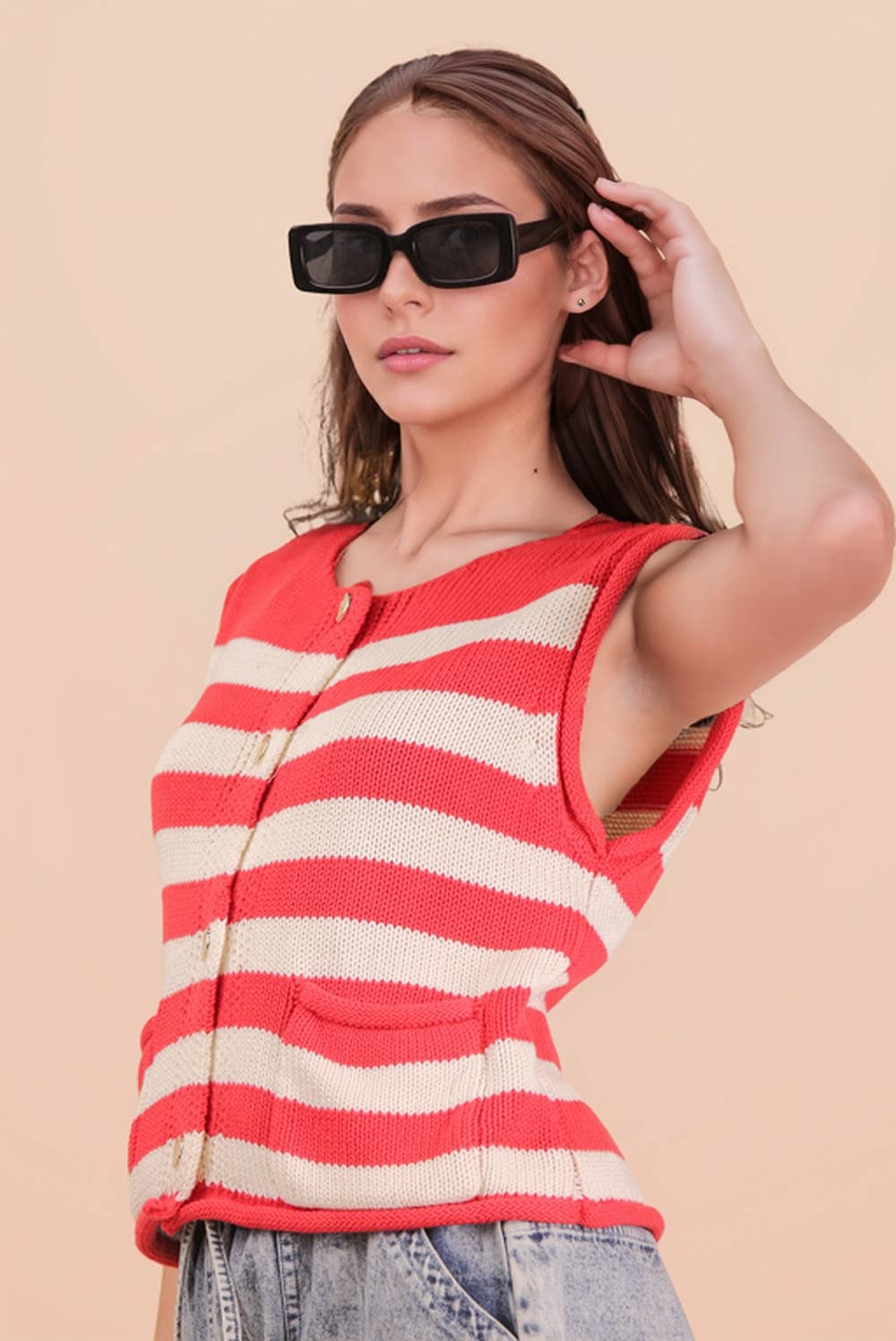 12W3634N-Stripe Button Down Knit Sweater Top: RED / S-M-L/2-2-2 Red