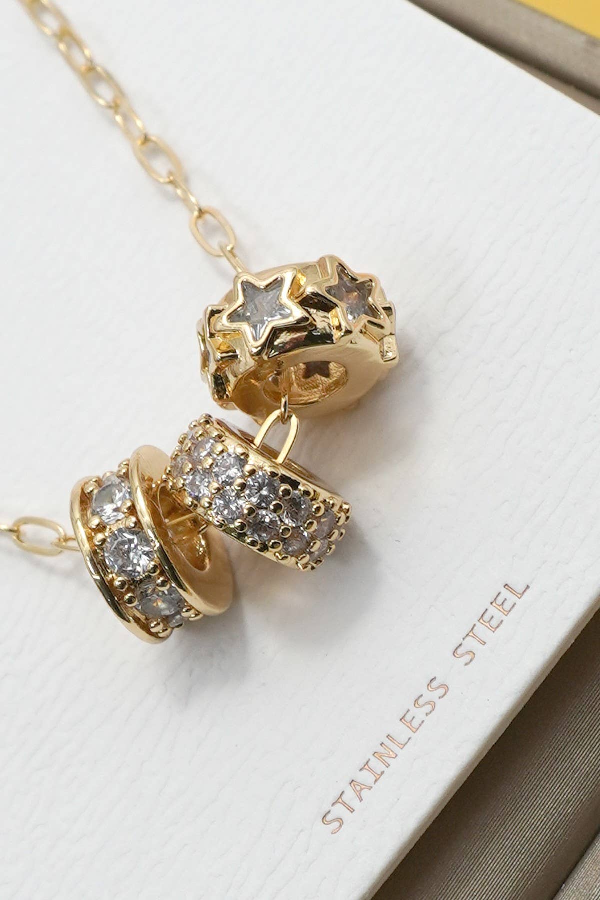 18K STAINLESS STEEL TARNISH FREE BARREL NECKLACE | 40NK9639: GOLD
