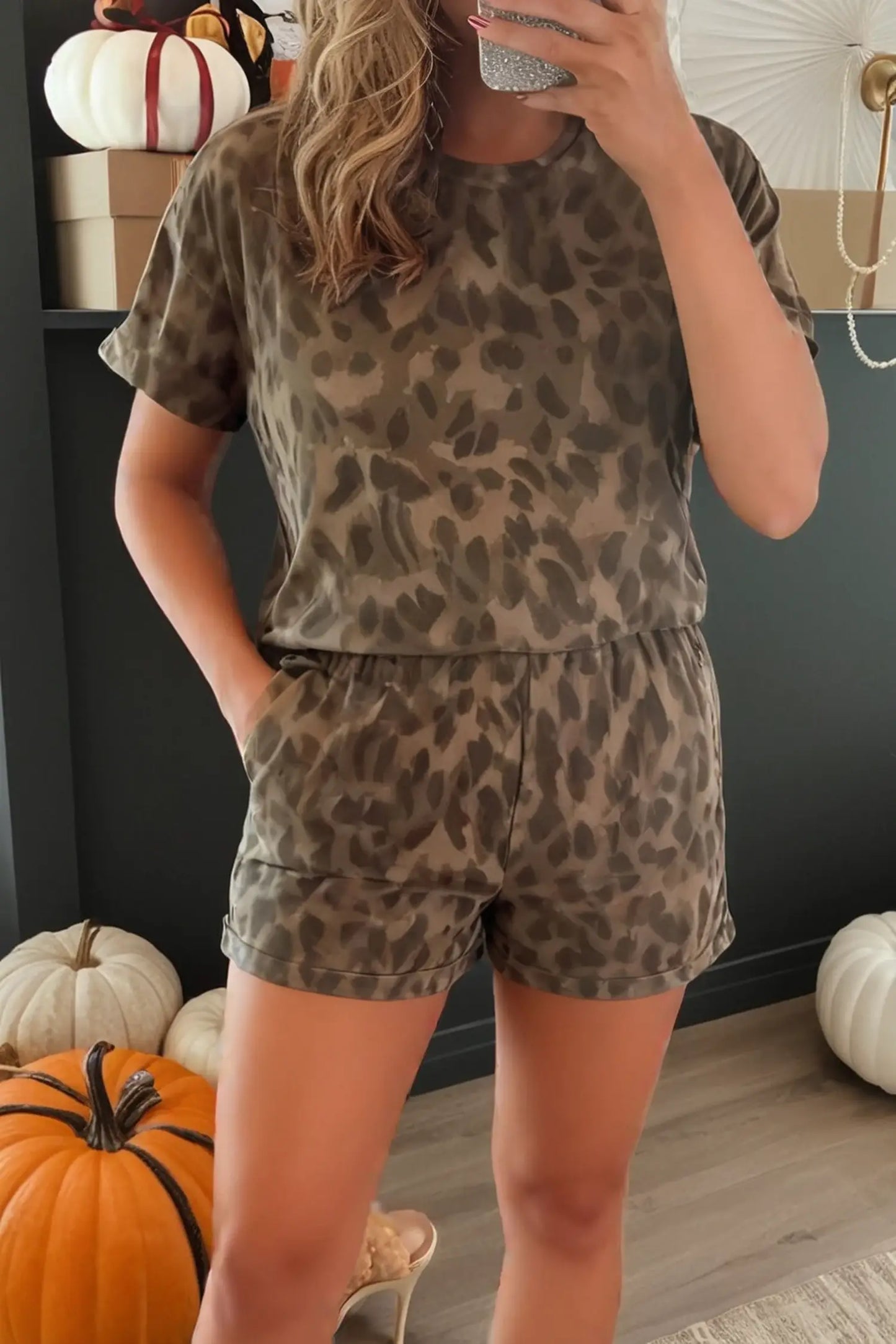 Leopard Raw Seam Patched Pullover Drawstring Loose Pant Set: Brown Short Set